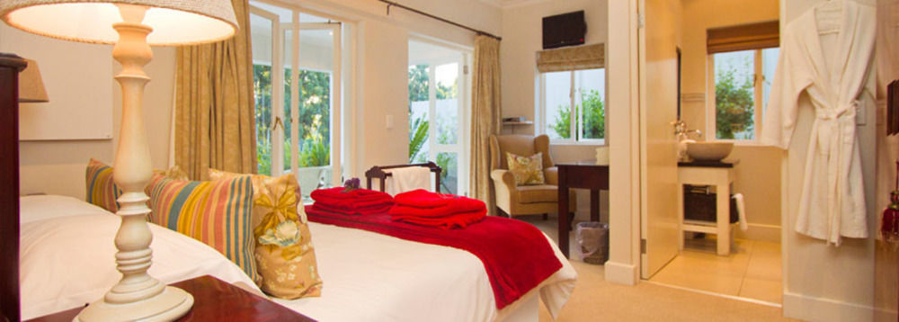 Apple And Spice Guest House George Exterior foto